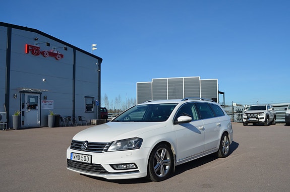 Volkswagen Passat 2 of 5