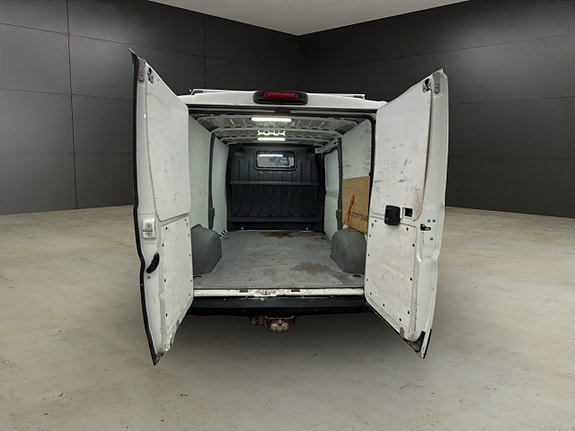 Peugeot Boxer 12 of 30