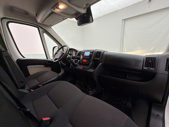 Peugeot Boxer 26 of 30