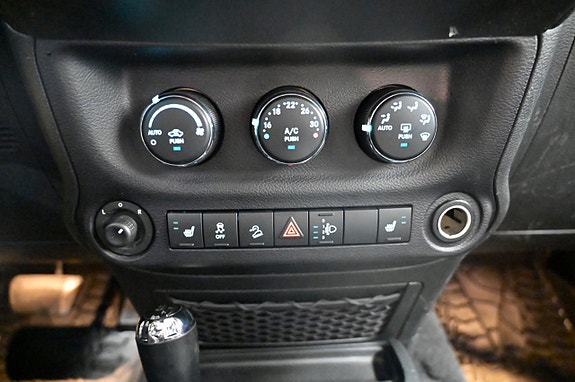 Jeep Wrangler Unlimited 19 of 19