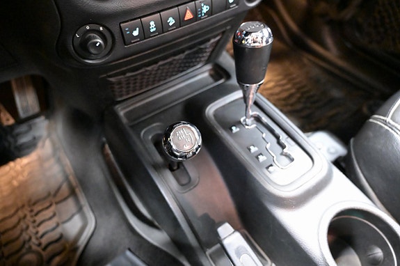 Jeep Wrangler Unlimited 18 of 19
