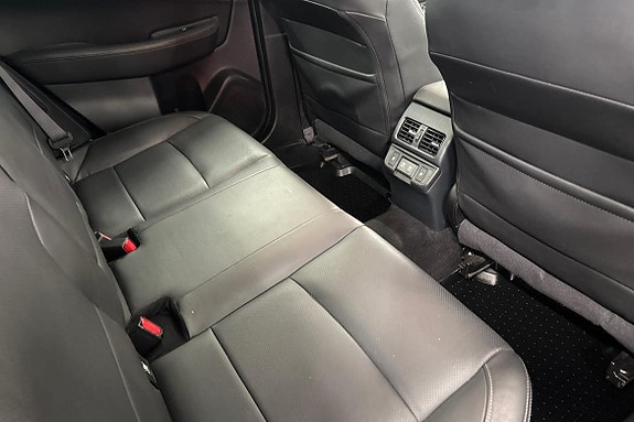 Subaru Outback 11 of 25