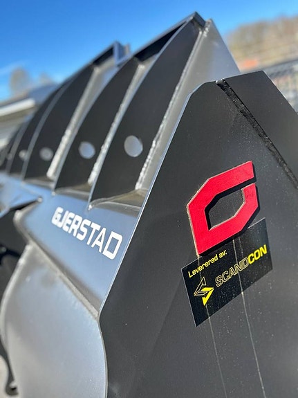 GJERSTAD LASTARSKOPA MED STORA BM FÄSTE 6 of 6