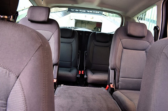 Ford S-MAX 7 of 10