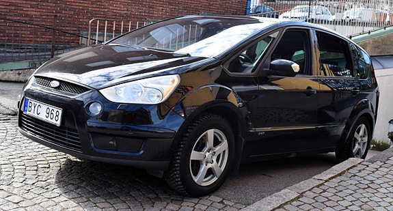 Ford S-MAX 4 of 5