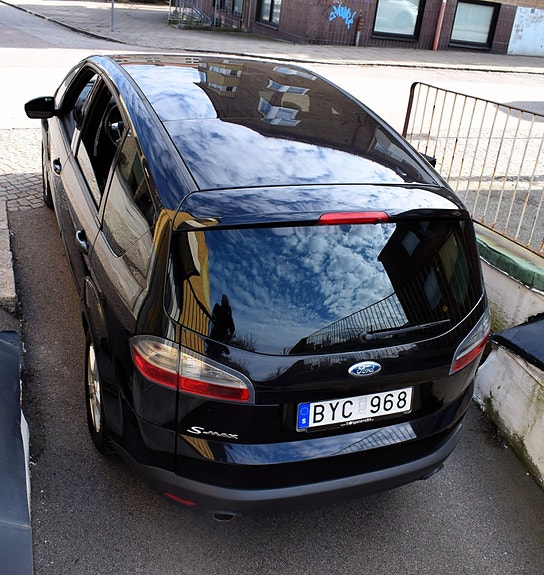 Ford S-MAX 9 of 10