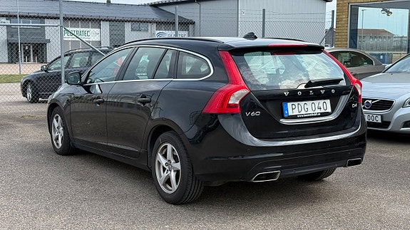 Volvo V60 6 of 30