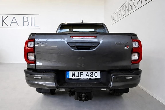 Toyota HiLux 8 of 20