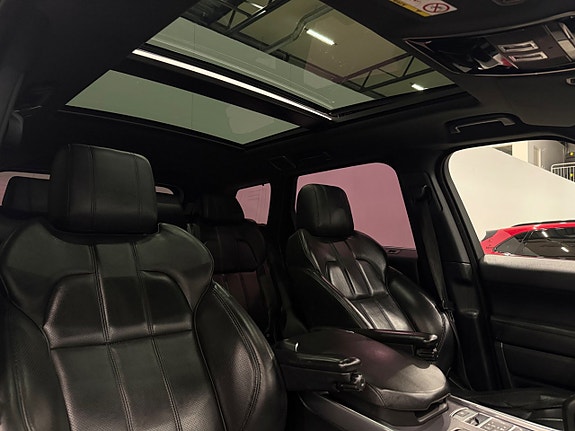 Land Rover Range Rover Sport 15 of 27