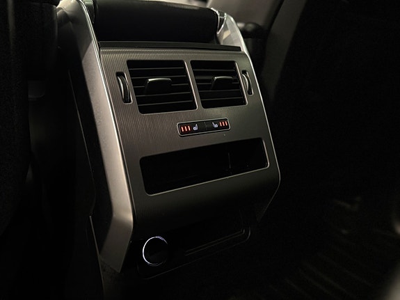 Land Rover Range Rover Sport 26 of 27