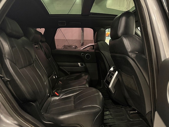 Land Rover Range Rover Sport 14 of 27