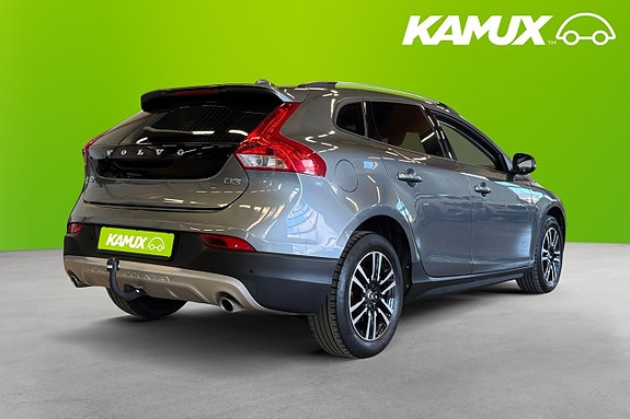 Volvo V40 Cross Country 4 of 5