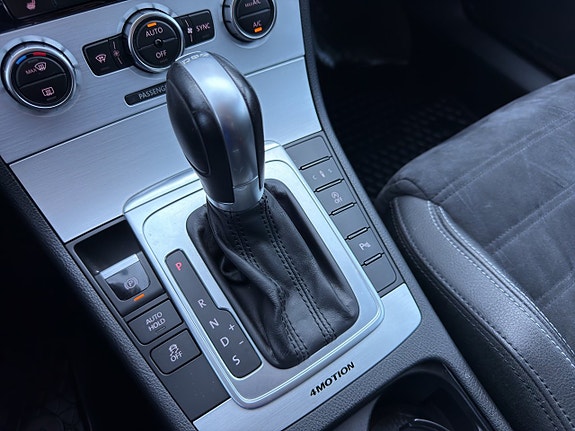 Volkswagen CC 16 of 27