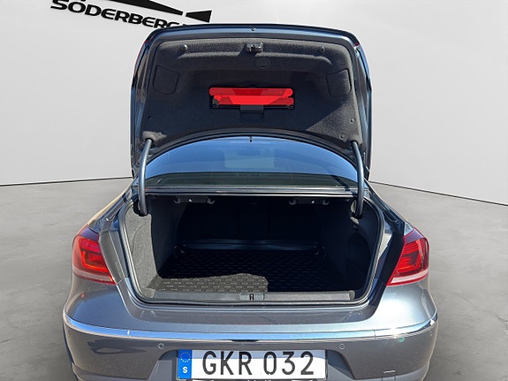 Volkswagen CC 21 of 27