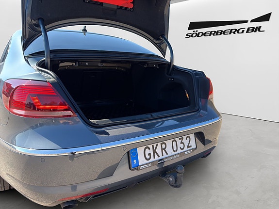 Volkswagen CC 19 of 27
