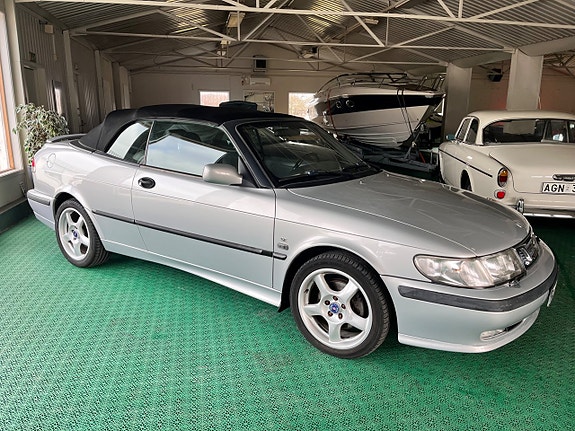 Saab 9-3 2 of 5