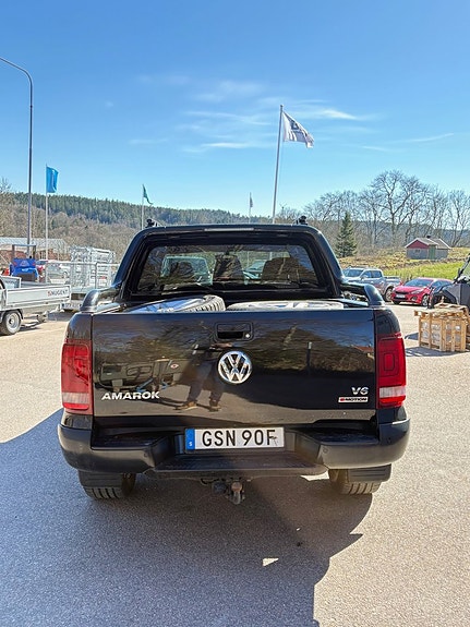 Volkswagen Amarok 3 of 11