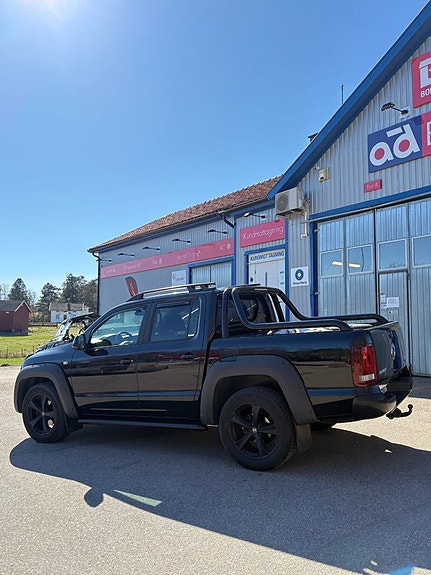 Volkswagen Amarok 2 of 11