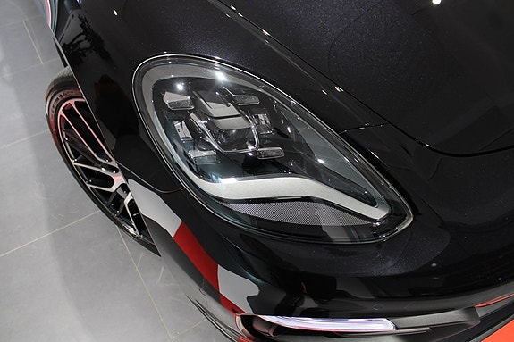 Porsche Panamera 4 6 of 27