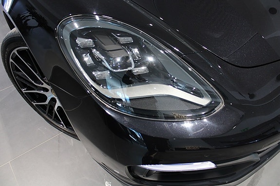 Porsche Panamera 4 11 of 21