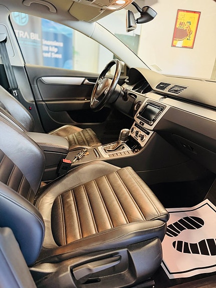 Volkswagen Passat Alltrack 18 of 20