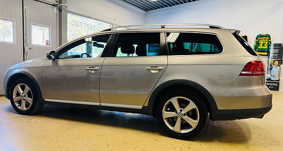 Volkswagen Passat Alltrack 4 of 5