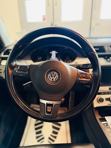 Volkswagen Passat Alltrack 15 of 20