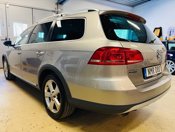 Volkswagen Passat Alltrack 5 of 5