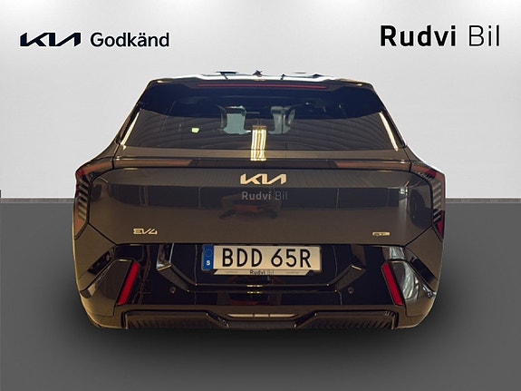 Kia EV4 5 of 14