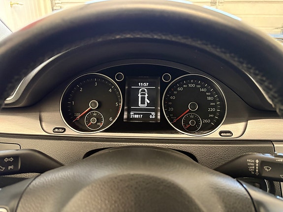 Volkswagen Passat 5 of 5