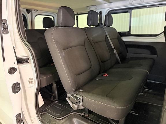 Renault Trafic 11 of 21