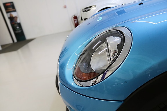 MINI One 8 of 18