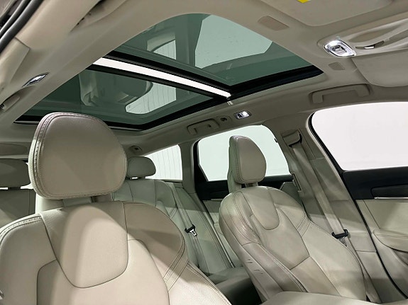 Volvo V90 Cross Country 11 of 19