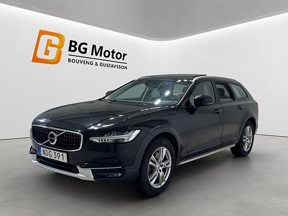 Volvo V90 Cross Country 8 of 19