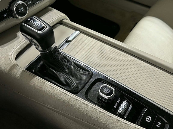 Volvo V90 Cross Country 18 of 19