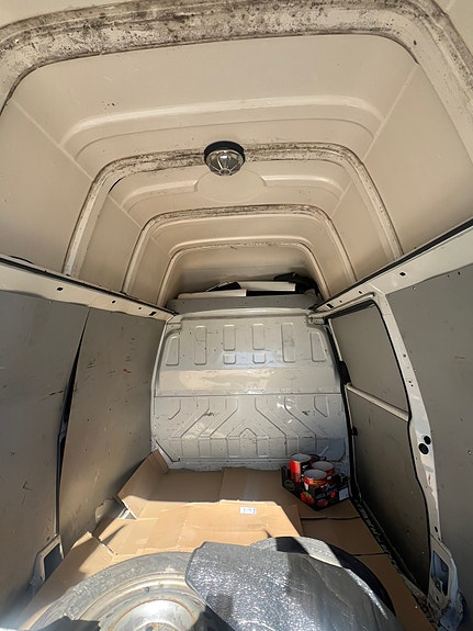 Volkswagen Transporter 8 of 16