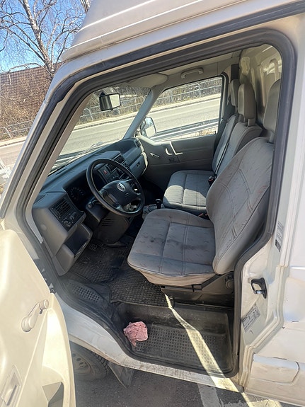Volkswagen Transporter 15 of 16