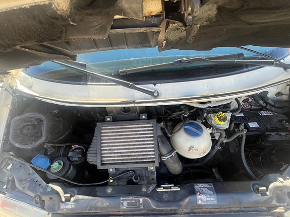 Volkswagen Transporter 12 of 16