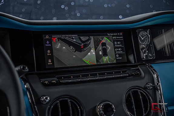 Rolls Royce Cullinan 15 of 27