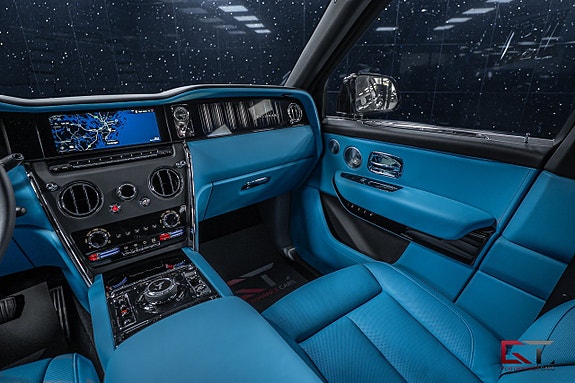 Rolls Royce Cullinan 20 of 27