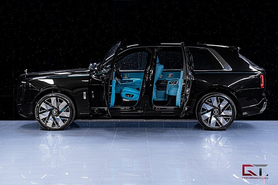 Rolls Royce Cullinan 6 of 27