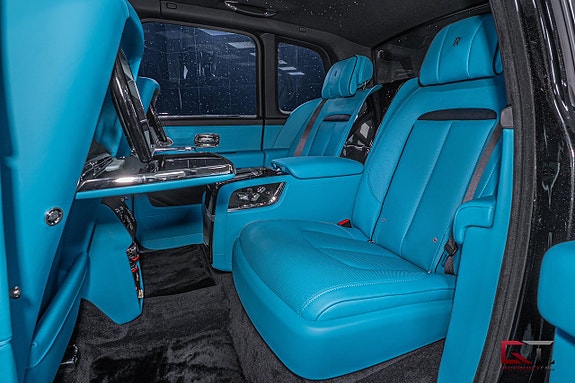 Rolls Royce Cullinan 23 of 27