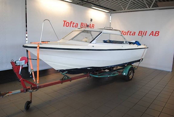 Örnvik 535 medSuzuki 140 Hk