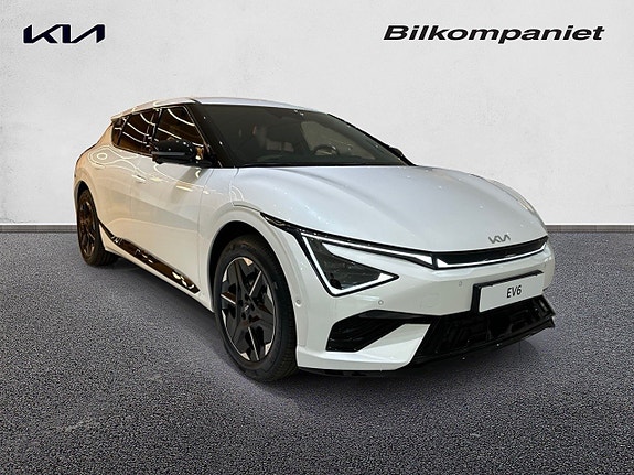 Kia EV6 3 of 5