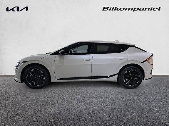Kia EV6 4 of 5