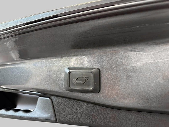 Toyota RAV4 11 of 21