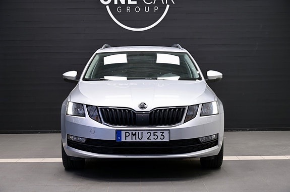 Skoda Octavia 3 of 5