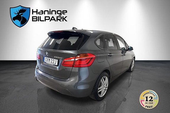 BMW 225xe 7 of 25