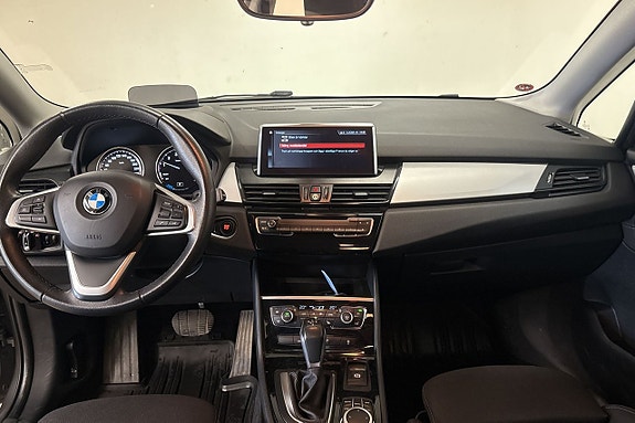 BMW 225xe 16 of 25