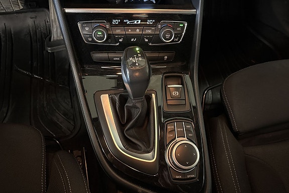 BMW 225xe 19 of 25